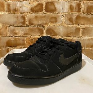 Nike Court Boroughs Low